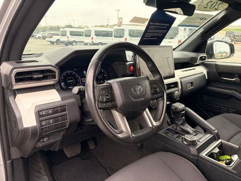 Used 2024 Toyota Tacoma TRD Off-Road image 12