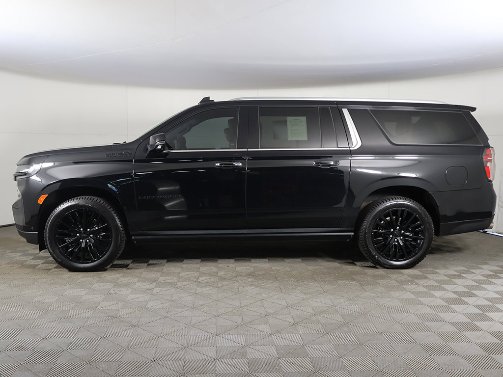 Used 2024 Chevrolet Suburban High Country w/ Advanced Technology Package AWD/4WD image 23