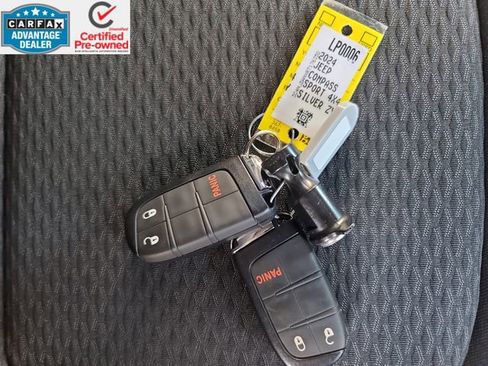 Certified 2024 Jeep Compass Sport image 43