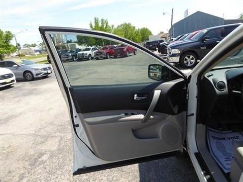 Used 2010 Nissan Rogue S w/ 360 Degree Value Pkg FWD image 19