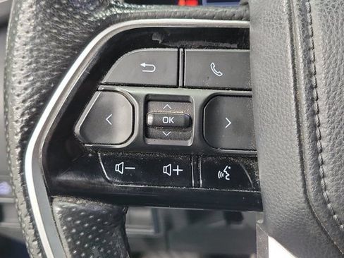 Used 2023 Toyota Tundra Platinum AWD/4WD image 27
