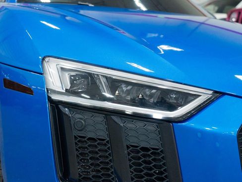 Used 2017 Audi R8 V10 image 13