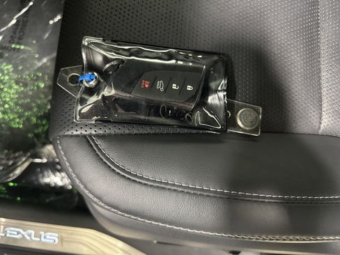 Used 2025 Lexus RX 350 Premium Plus w/ Convenience Package image 36