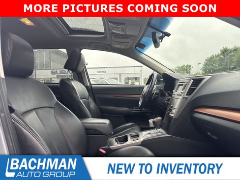 Used 2013 Subaru Outback 2.5i Limited w/ Moonroof Pkg AWD/4WD image 4