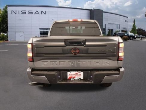New 2025 Nissan Frontier PRO-4X image 3