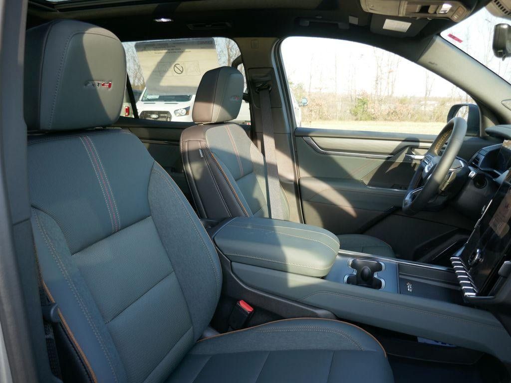 New 2026 GMC Acadia AT4 AWD/4WD image 10