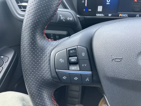 Used 2024 Ford Escape ST-Line w/ Tech Pack #1 image 28