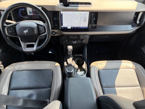 Used 2023 Ford Bronco Wildtrak AWD/4WD image 25