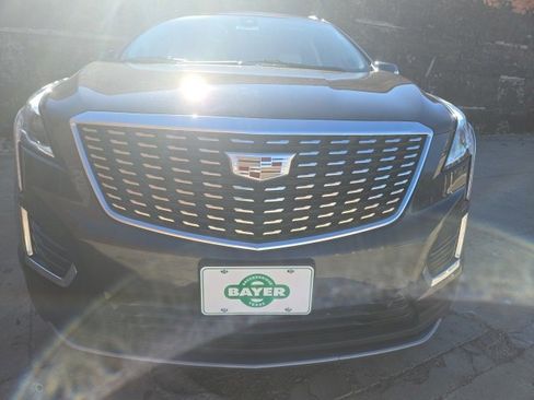 Used 2023 Cadillac XT5 Premium Luxury image 2