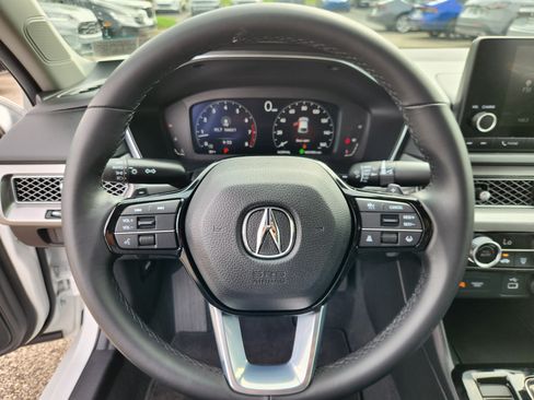 Used 2025 Acura Integra FWD image 9