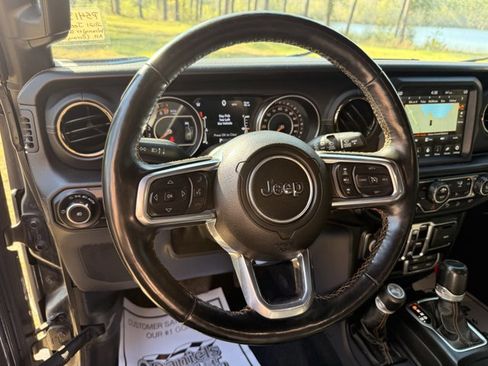 Used 2021 Jeep Wrangler Unlimited Sahara image 19