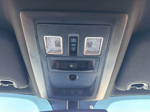 Used 2018 RAM 3500 Laramie Longhorn image 30