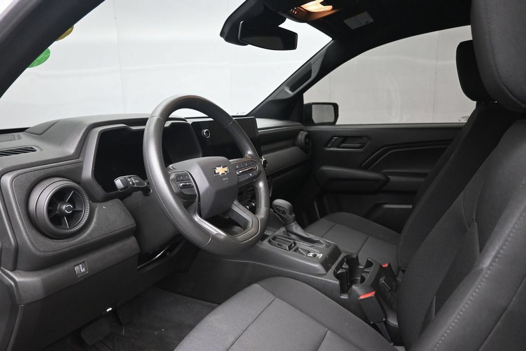Used 2023 Chevrolet Colorado W/T w/ WT Convenience Package II RWD image 16