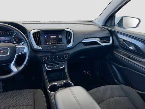 Used 2024 GMC Terrain SLE FWD image 21
