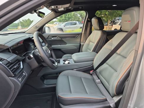 New 2026 GMC Acadia AT4 w/ Luxury Package AWD/4WD image 22