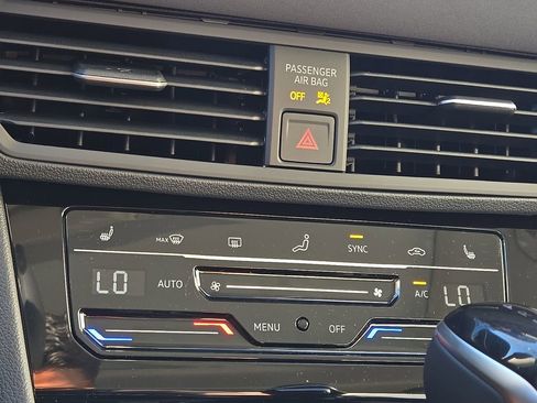 New 2026 Volkswagen Jetta SE image 19