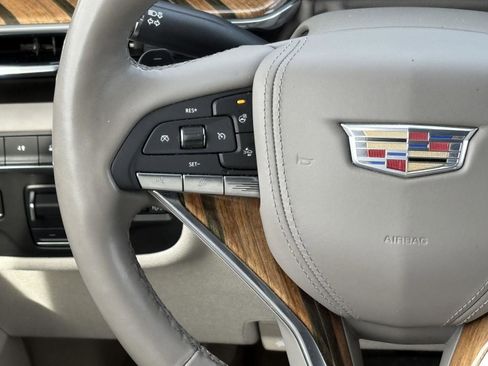 Used 2022 Cadillac Escalade Premium Luxury Platinum image 11