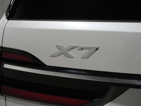 Used 2023 BMW X7 xDrive40i w/ Executive Package AWD/4WD image 30