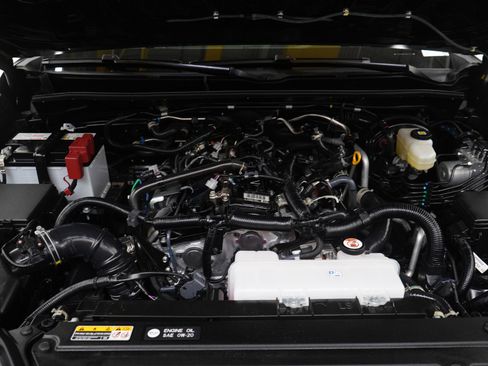 Used 2025 Toyota 4Runner SR5 image 29