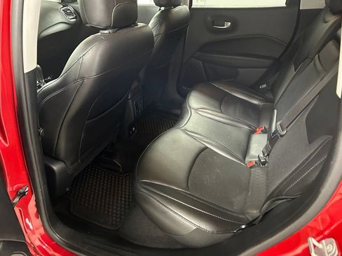 Used 2019 Jeep Compass Latitude AWD/4WD image 15