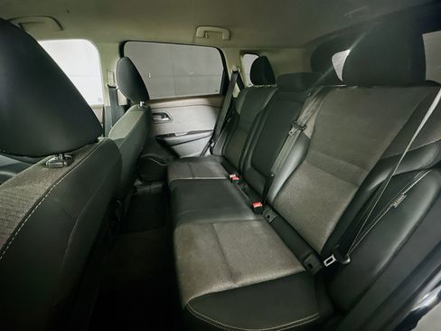 Used 2022 Nissan Rogue SV FWD image 26