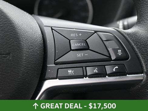 Used 2025 Nissan Sentra SV image 27