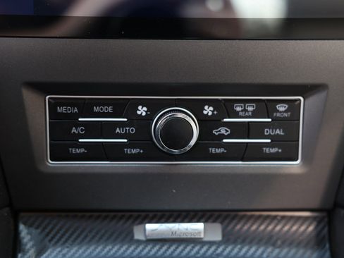 Used 2011 Ford Mustang GT Premium w/ Comfort Pkg image 33