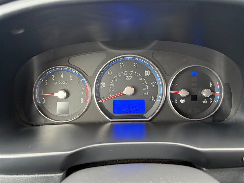 Used 2007 Hyundai Santa Fe SE FWD image 13