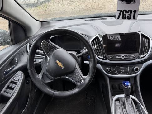 Used 2017 Chevrolet Volt LT w/ Comfort Package FWD image 31