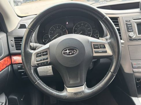 Used 2012 Subaru Outback 2.5i Limited image 24