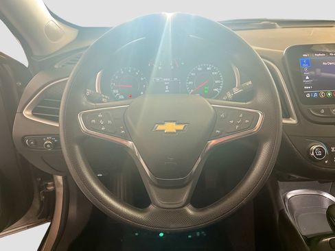Used 2024 Chevrolet Malibu LT FWD image 11