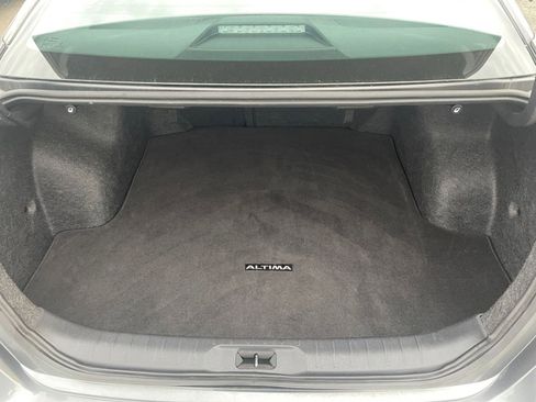 Used 2025 Nissan Altima 2.5 SV image 31