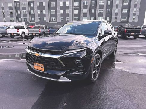 Used 2025 Chevrolet Blazer LT w/ Sound & Technology Package AWD/4WD image 1