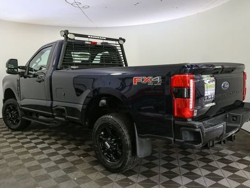 Used 2023 Ford F250 XL w/ STX Appearance Package AWD/4WD image 9