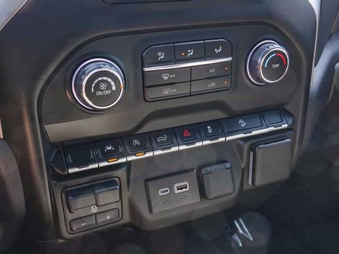 Used 2025 Chevrolet Silverado 1500 Custom Trail Boss w/ Dark Appearance Package image 21