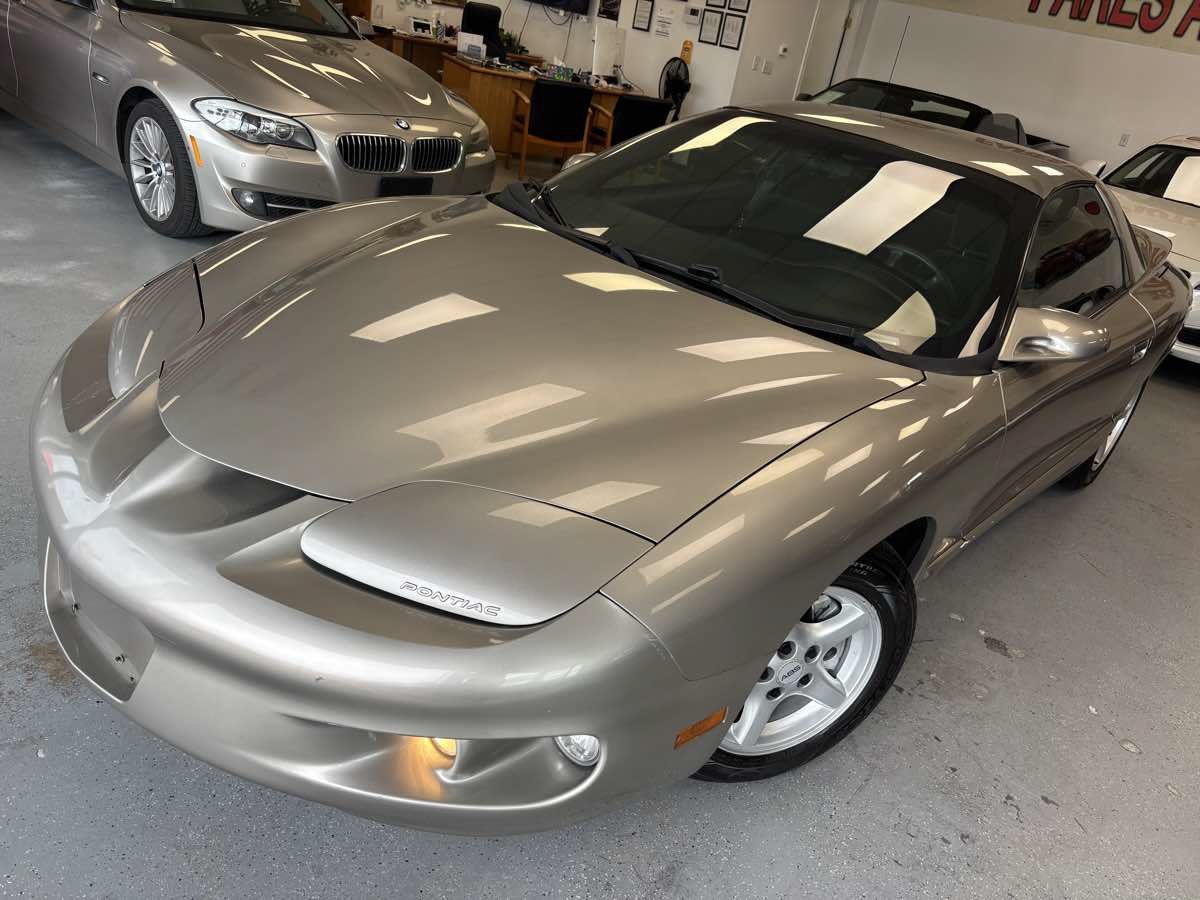 Used 2000 Pontiac Firebird Coupe RWD image 8