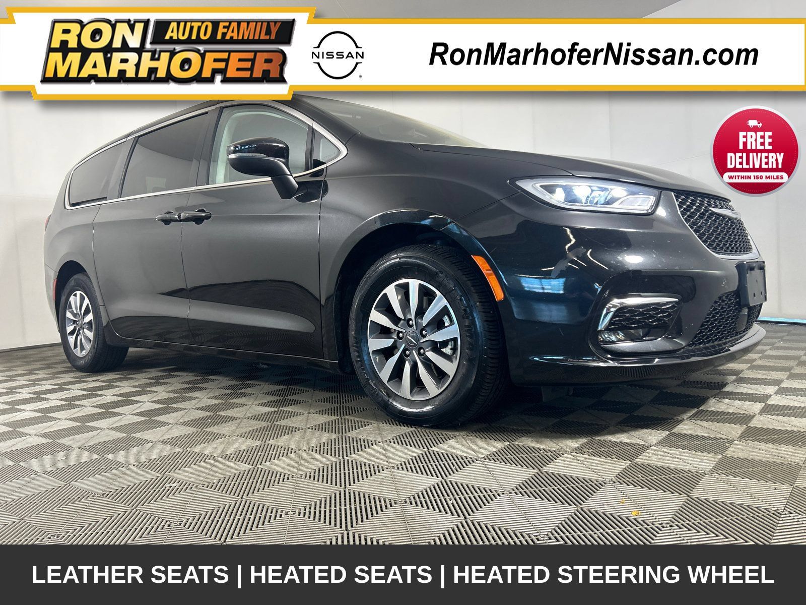 Used 2023 Chrysler Pacifica Touring-L FWD 360° Tour
