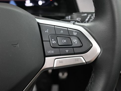 Used 2025 Volkswagen Atlas Peak Edition SE AWD/4WD image 18