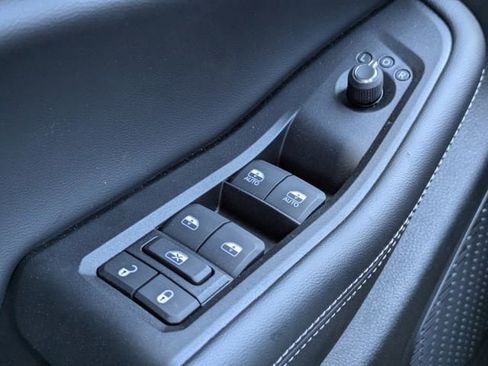 New 2025 Jeep Grand Cherokee Laredo w/ Luxury Tech Group I RWD image 24