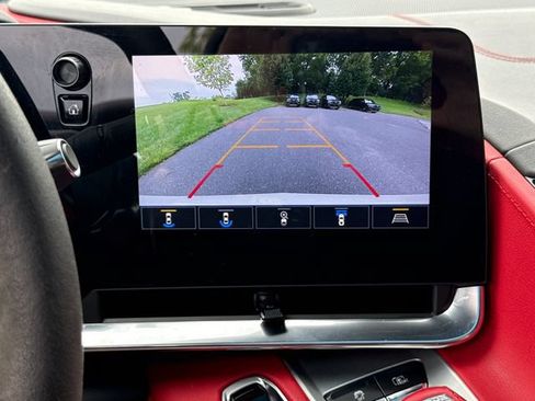 Used 2020 Chevrolet Corvette Stingray Preferred Cpe w/ 2LT Preferred Equipment Group RWD image 27