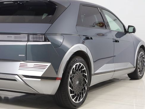 Used 2024 Hyundai Ioniq 5 Limited image 47