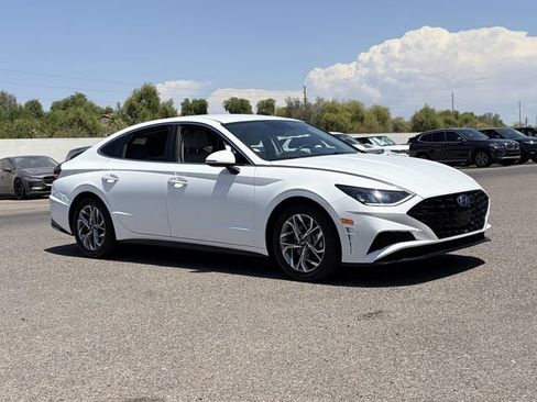 Used 2020 Hyundai Sonata SEL w/ Convenience Package FWD image 4