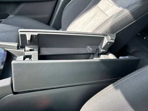 New 2026 Nissan Rogue SV FWD image 38
