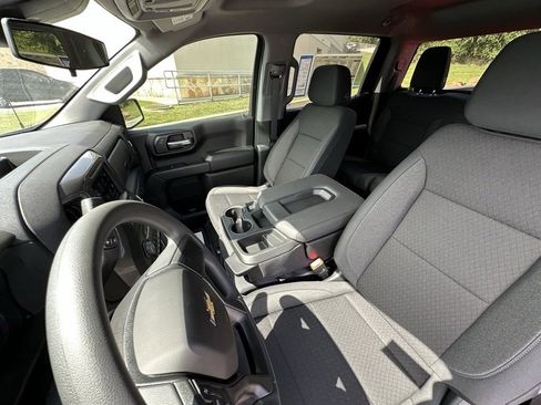 New 2025 Chevrolet Silverado 1500 Custom image 16