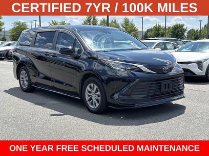 Used 2022 Toyota Sienna LE