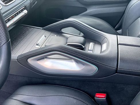 Used 2023 Mercedes-Benz GLS 450 4MATIC image 16