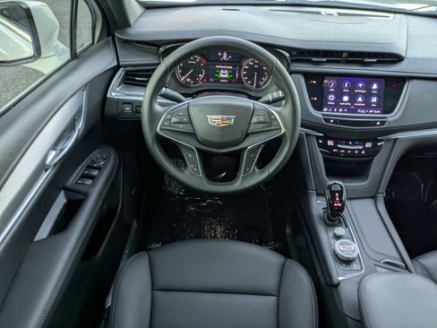 Used 2024 Cadillac XT5 Luxury image 15