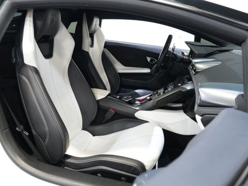 Used 2015 Lamborghini Huracan LP 610-4 image 29