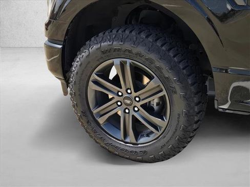 Used 2021 Ford F150 Lariat image 23