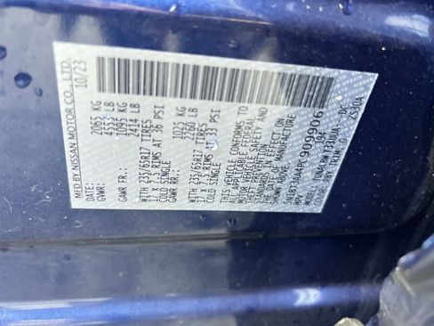 Used 2023 Nissan Rogue S image 26